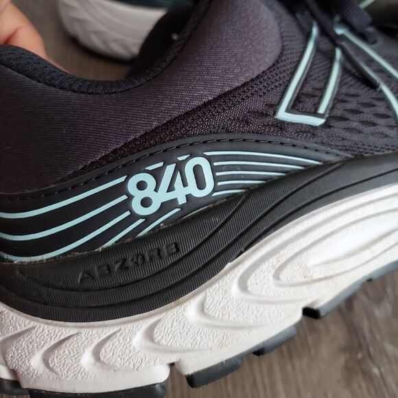 New Balance 840v5 Size 11 Black, Storm Blue - Picture 9 of 10